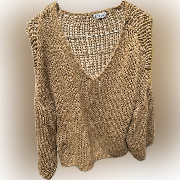 Fobya Sweaters - Women's Brown Chunky Knit V-Neck Sweater | fobya